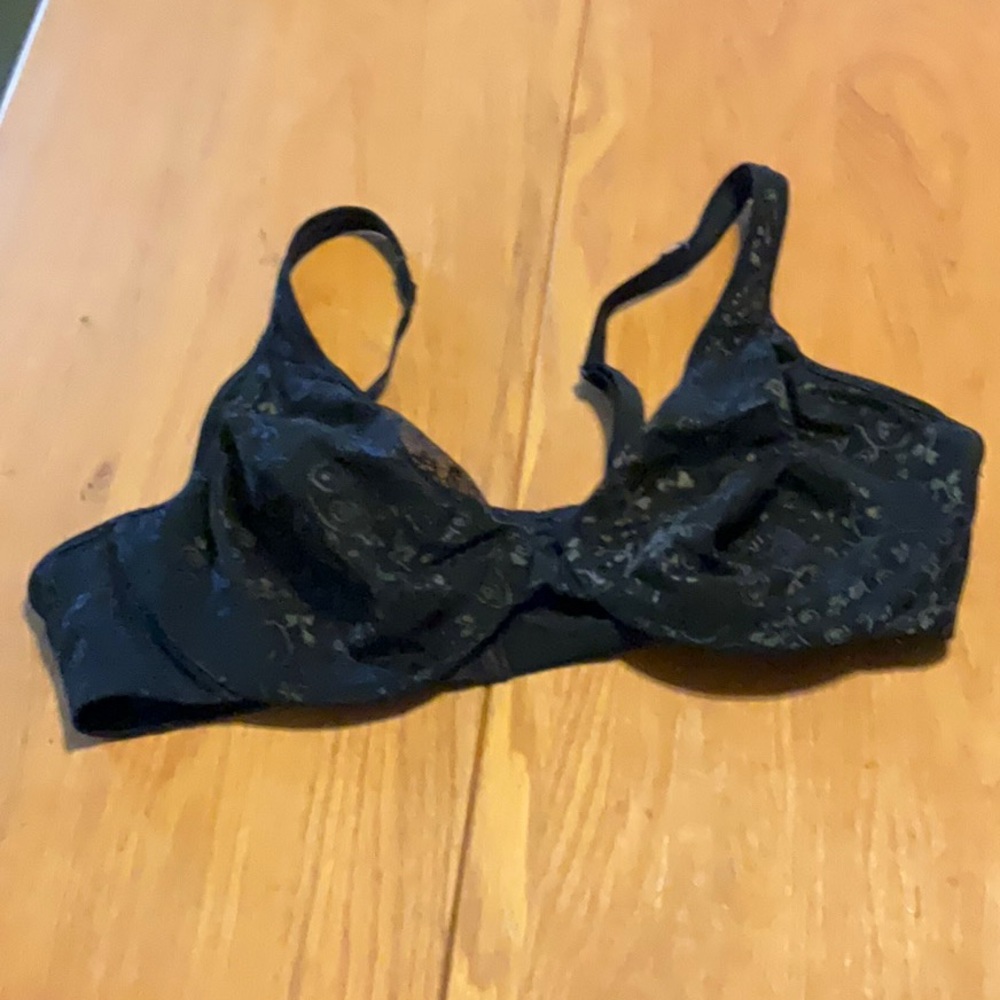40C under wire full coverage lace with lining black bra